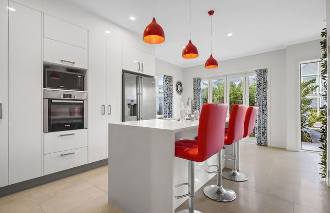 Modern 3BR Family House - Yard & Big TV - Photo 15