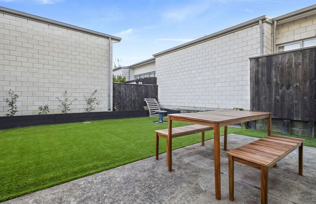 Modern 3BR Family House - Yard & Big TV - Photo 46