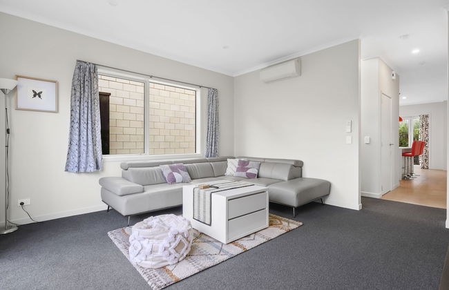Modern 3BR Family House - Yard & Big TV - Photo 22