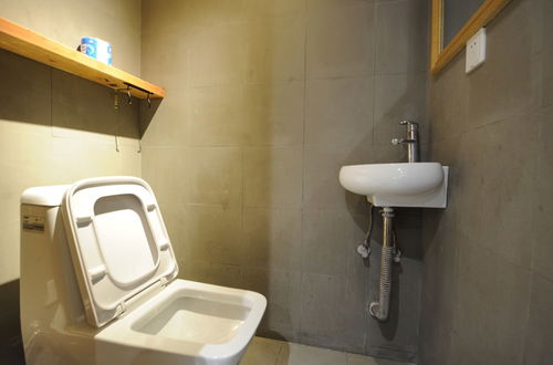 Photo 25 - Hiroom Apartment - North Shanxi Road