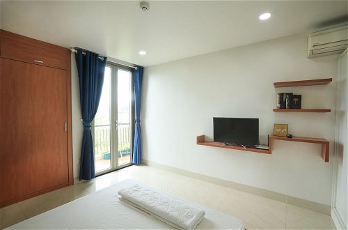 Photo 6 - Ly Apartment