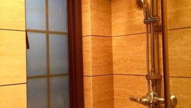 Dusche im Bad