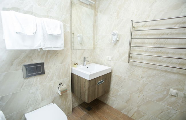 Welcome City Center Apartments - Photo 70