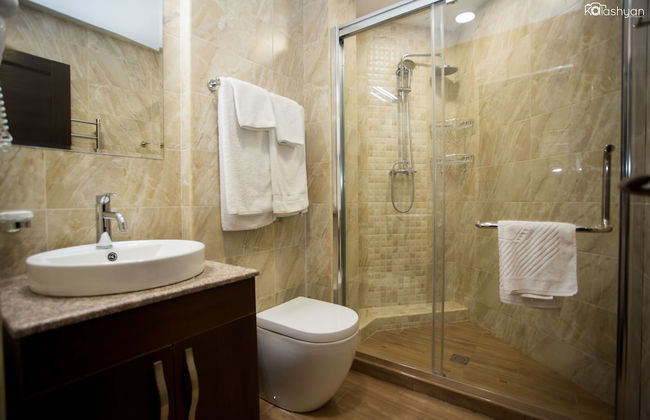 Welcome City Center Apartments - Photo 67