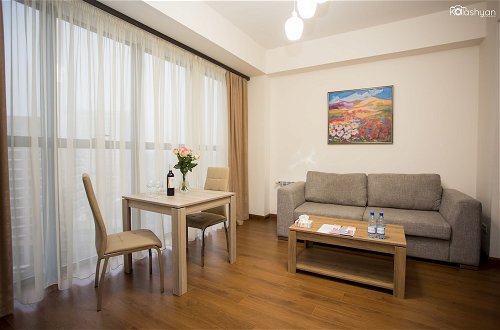 Photo 17 - Welcome City Center Apartments