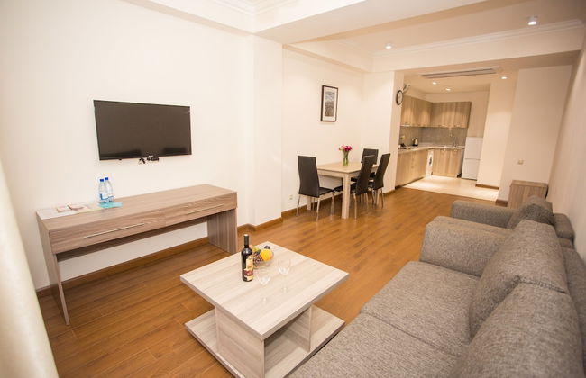 Welcome City Center Apartments - Photo 61