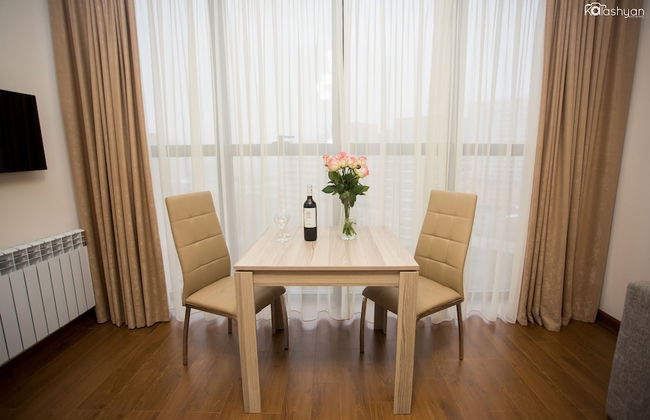 Welcome City Center Apartments - Photo 16