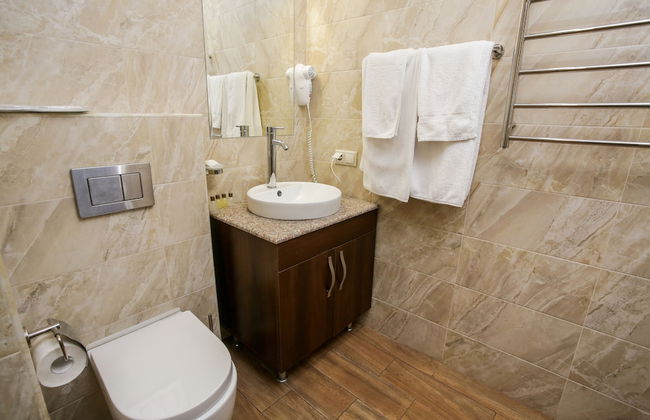 Welcome City Center Apartments - Photo 68