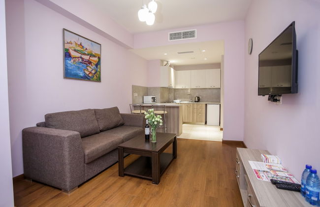 Welcome City Center Apartments - Photo 75