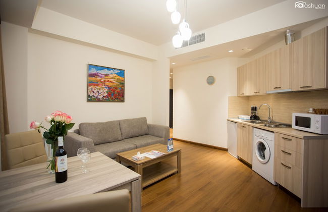 Welcome City Center Apartments - Photo 52