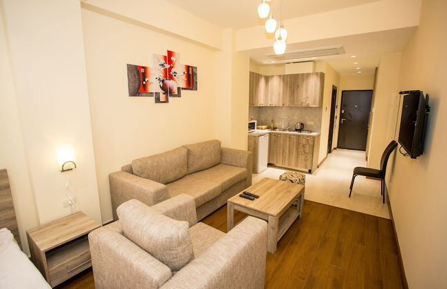 Welcome City Center Apartments - Photo 9