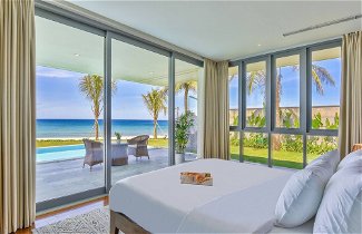 Photo 3 - Stunning Beachfront 6br Villa W Largest Pool