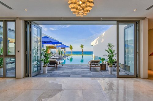 Photo 45 - Stunning Beachfront 6br Villa W Largest Pool