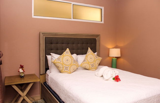 Rock Point Villas Vacations Rentals Sandy Bay, Roatan, Honduras.c.a - Photo 6