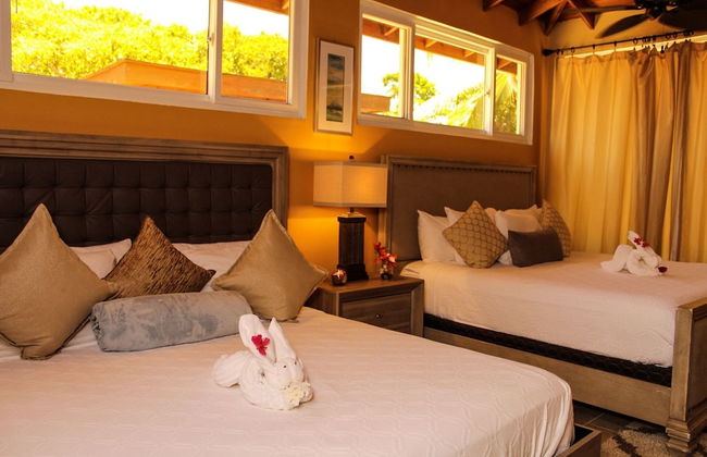 Rock Point Villas Vacations Rentals Sandy Bay, Roatan, Honduras.c.a - Photo 3