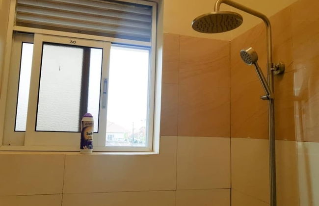 Modern Apartment in Kampala With Unlimited Wifi - Photo 21