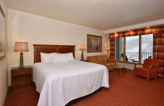 Foto 2 - Slopeside Hotel by Seven Springs Resort