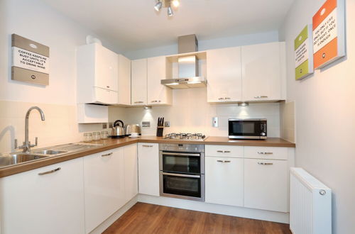 Photo 10 - Stylish two Bedroom Apartment in Inverurie, Scotland