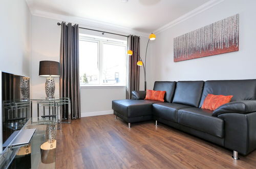 Photo 1 - Stylish two Bedroom Apartment in Inverurie, Scotland