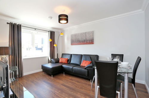 Photo 15 - Stylish two Bedroom Apartment in Inverurie, Scotland