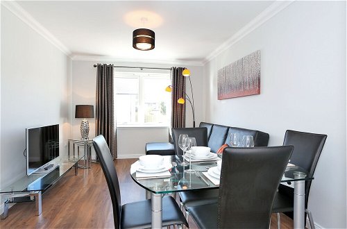 Foto 13 - Stylish two Bedroom Apartment in Inverurie, Scotland
