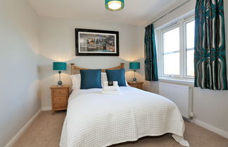 Photo 3 - Stylish two Bedroom Apartment in Inverurie, Scotland