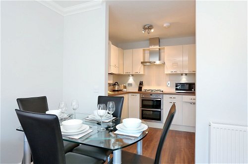 Foto 9 - Stylish two Bedroom Apartment in Inverurie, Scotland