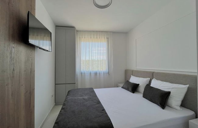 Zados Luxury Residence - Photo 33