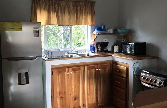 Seacret Studios - Cozy Jamaican Retreat Apts by RedAwning - Foto 3