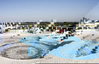 Foto 1 - Stunning Residence Only 100m From the Beach