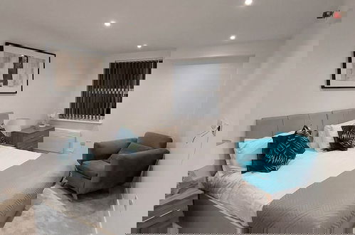 Foto 8 - Modern 2 Bedroom Apartments - Camberley