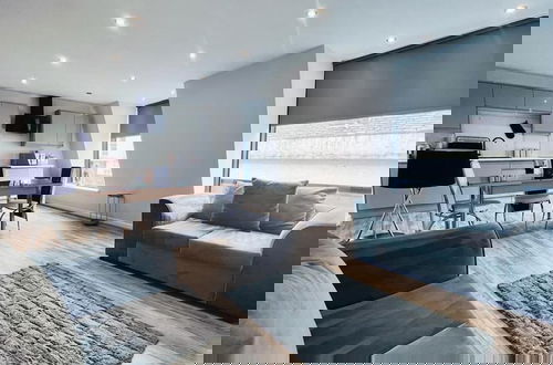 Foto 7 - Inviting 2-bed Apartment in Liverpool