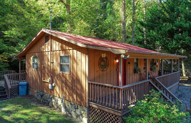 Whispering Creek - 2 Bedrooms, 1 Baths, Sleeps 6 Cabin by RedAwning - Foto 26
