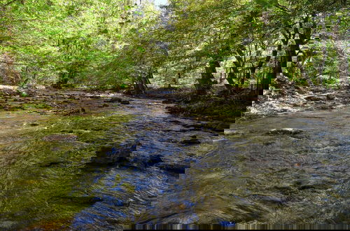 Photo 14 - Whispering Creek - 2 Bedrooms, 1 Baths, Sleeps 6 Cabin by RedAwning