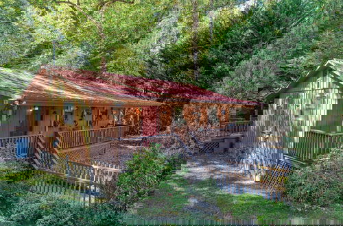 Photo 25 - Whispering Creek - 2 Bedrooms, 1 Baths, Sleeps 6 Cabin by RedAwning