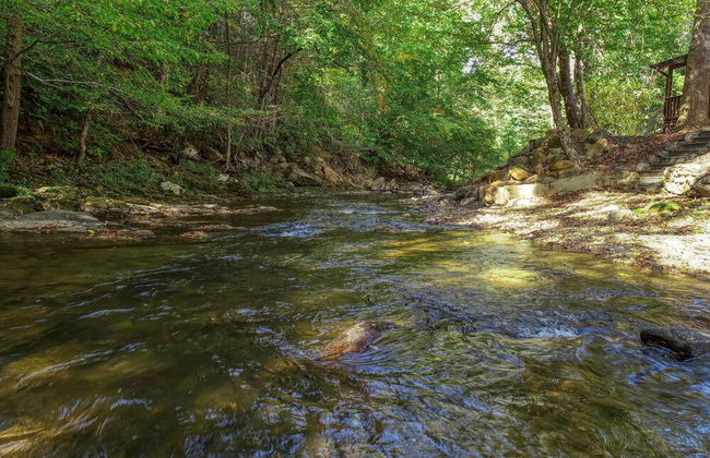 Whispering Creek - 2 Bedrooms, 1 Baths, Sleeps 6 Cabin by RedAwning - Foto 15
