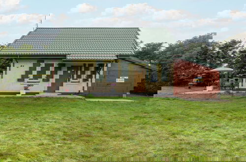 Foto 22 - Beautiful House With Garden by Renters