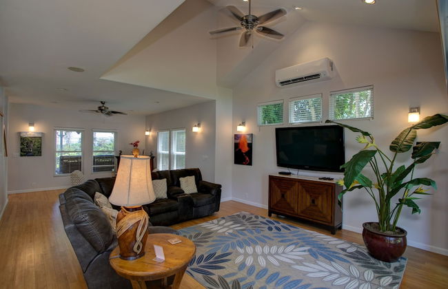 Grand Melemele 3 Bedroom Home by RedAwning - Photo 14