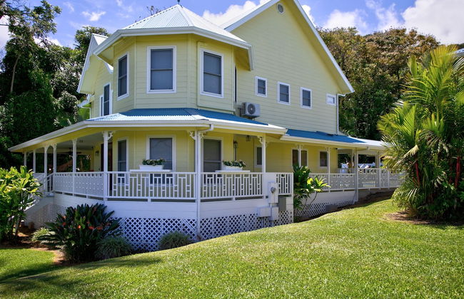 Grand Melemele 3 Bedroom Home by RedAwning - Photo 38