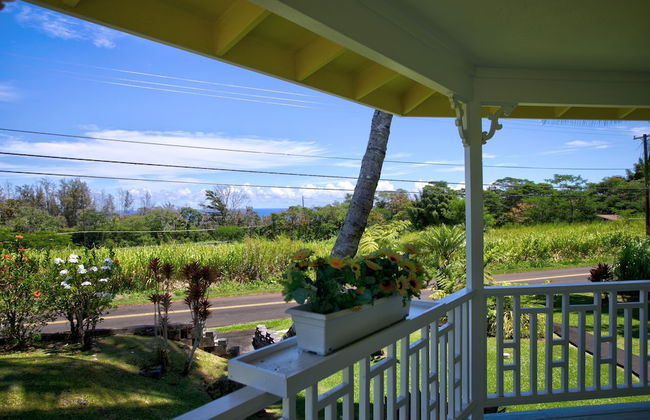 Grand Melemele 3 Bedroom Home by RedAwning - Photo 33