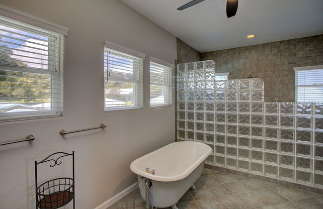 Grand Melemele 3 Bedroom Home by RedAwning - Photo 19