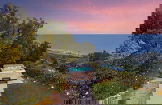 Foto 3 - Stardust by Avantstay Views, Hot Tub, Pool Table