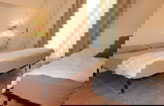 Foto 2 - Recently Built Three Room Apartment