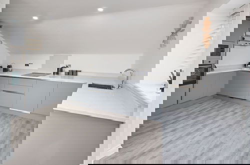 Foto 6 - Host Stay Coastal Townhouse