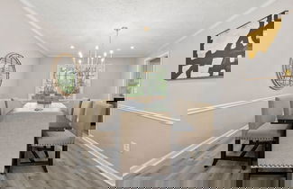 Foto 2 - Beautiful Newly-renovated Home in Indian Hills