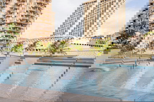 Foto 43 - Romanna's Oahu Getaway with Heated Pool & City Views
