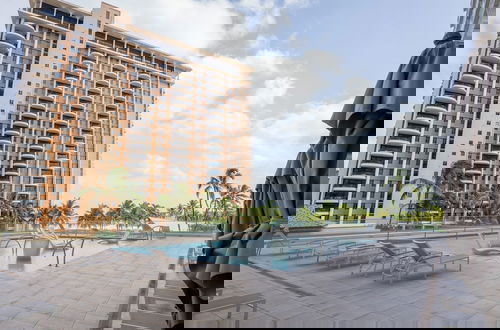 Foto 37 - Romanna's Oahu Getaway with Heated Pool & City Views