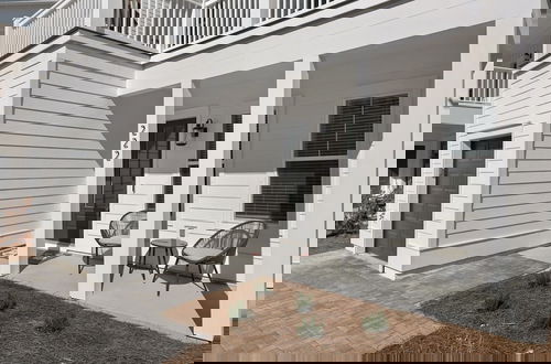 Foto 36 - Stunning Inlet Beach Home 1/2 Mile to Beach - Close to Dining + Shopping