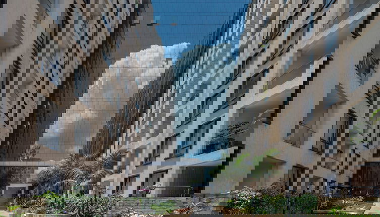 Foto 1 - The Enclave Revamp by YourHost