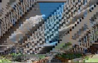 Foto 1 - The Enclave Revamp by YourHost